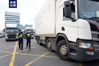 灣區(qū)通關(guān)再提速!首票粵港"一單兩報" 貨物順利抵港