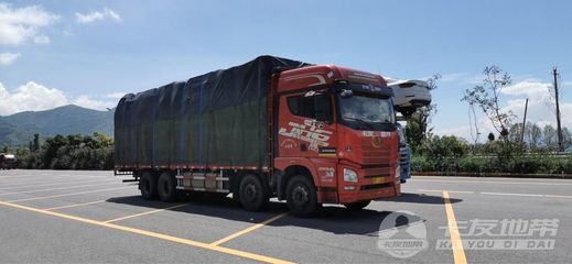 人大代表、中物聯(lián)紛紛建議取消雙證!藍(lán)牌貨車取消了,黃牌大貨車何時(shí)取消?