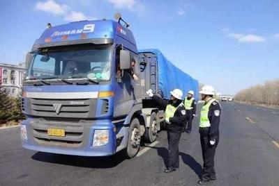 什么是“保車人”?他們的惡性循環像“吸血蟲”一樣的存在